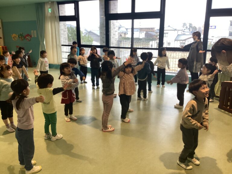 優しさいっぱい、、♡（４歳児　そら組）