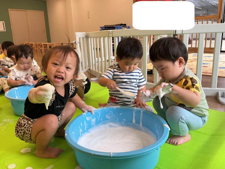 ひやっ！つるっ！ぺたっ！