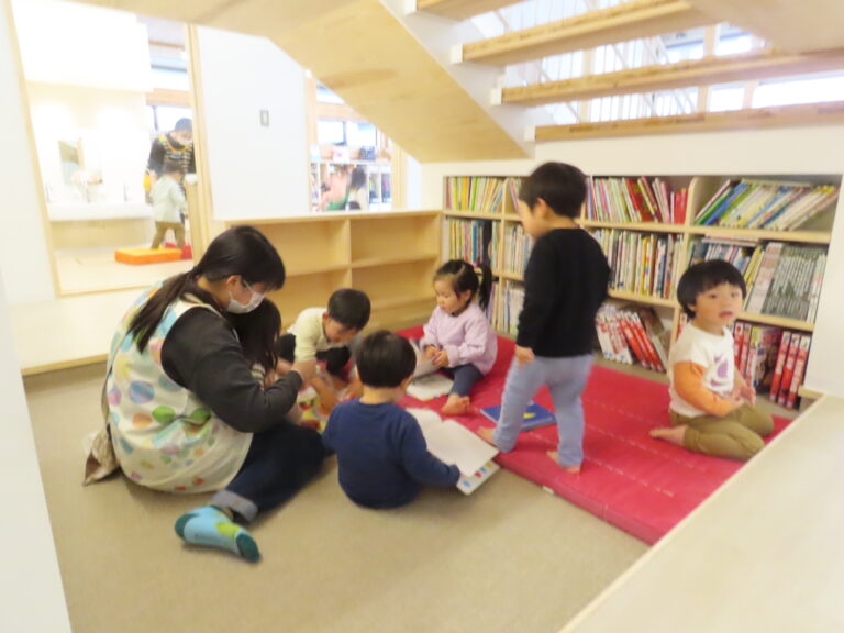 階段の下には・・・