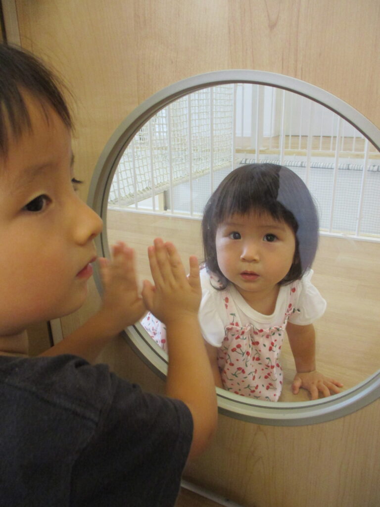 保育室の扉紹介