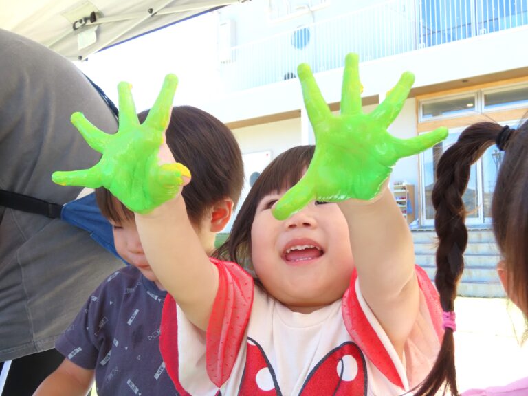 絵の具であそぼう！