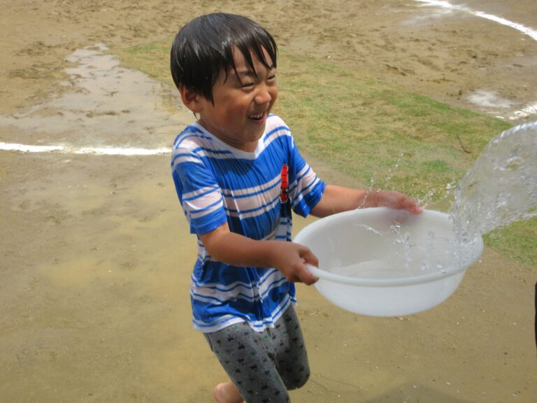 水かけ鬼ごっこ