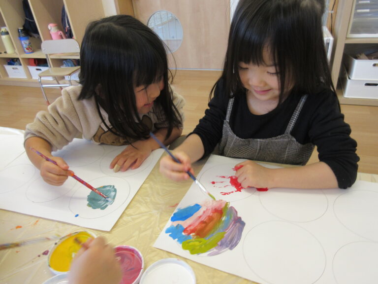 なにいろになるのかな？