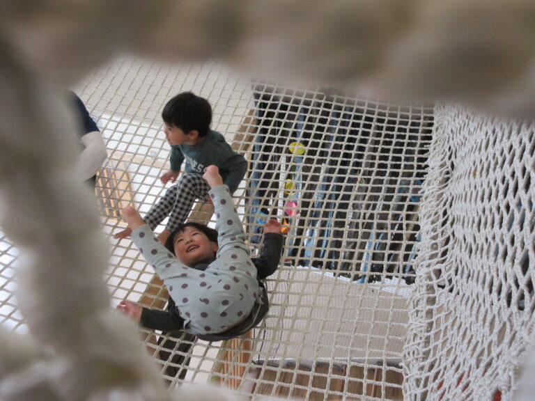 ぐるぐる走って、けんけんぱ！