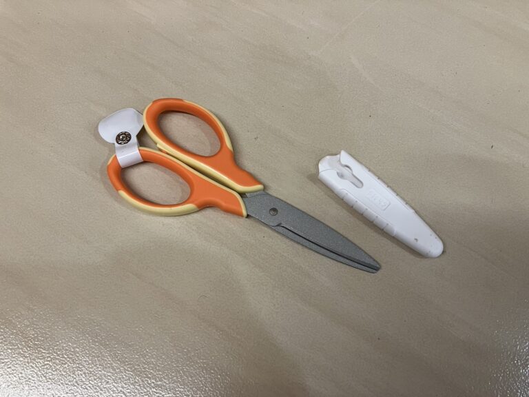 【3歳以上クラス】道具箱の紹介シリーズ⑧『はさみ』
