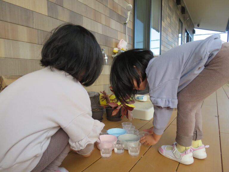 氷できるかな??(4歳児)