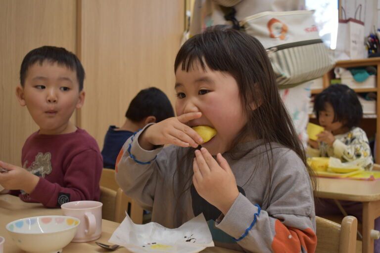 秋の味覚さつまいも🍠でクッキング（3歳児）