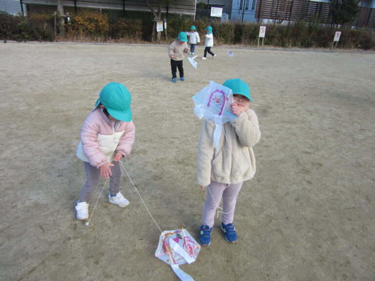 凧あげをしました（3歳児）