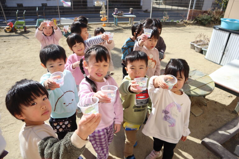 氷出来るかな？（4歳児）
