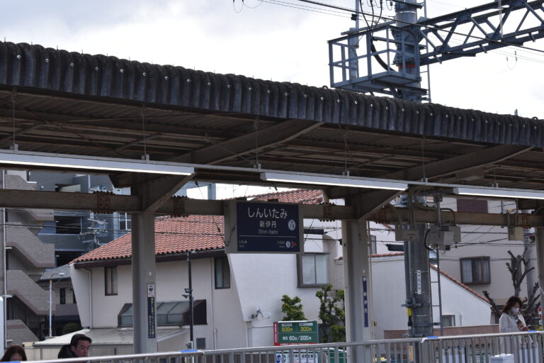 「みんなで電車に乗りたい」①（２歳児）