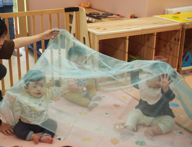 風って気持ちいいね！（0歳児）