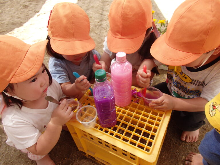 ジュースやさんごっこ🍹（２歳児）