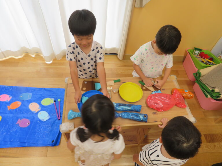 「いらっしゃいませ〜！」（３歳児）