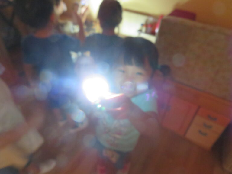 光って面白い！（３歳児）