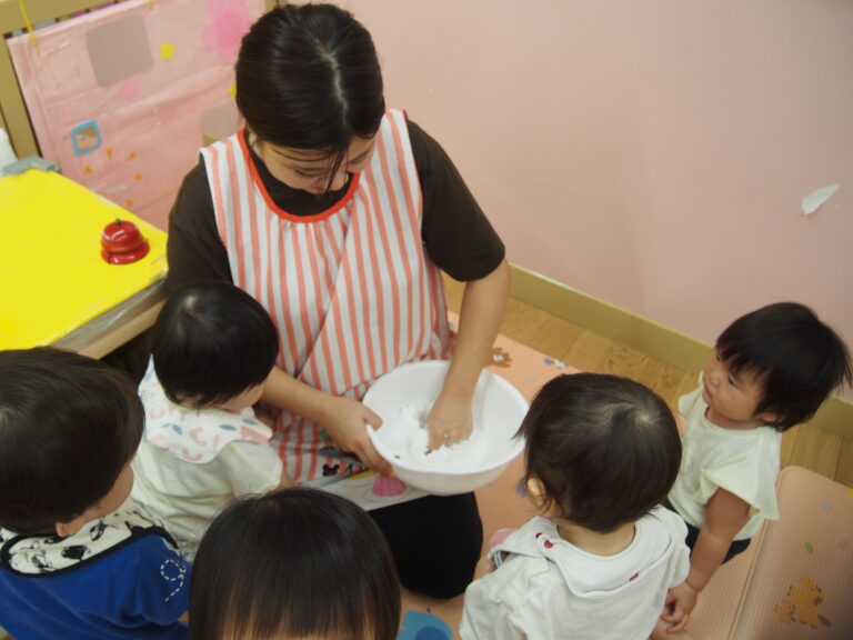 なにができるのかな？（0歳児）