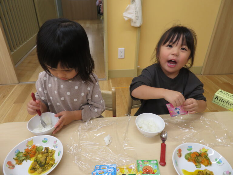 ふりかけおにぎりを作ろう♪（３歳児）