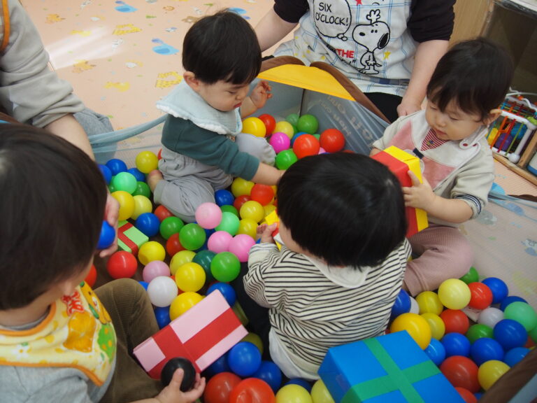 もうすぐ、クリスマス（0歳児）