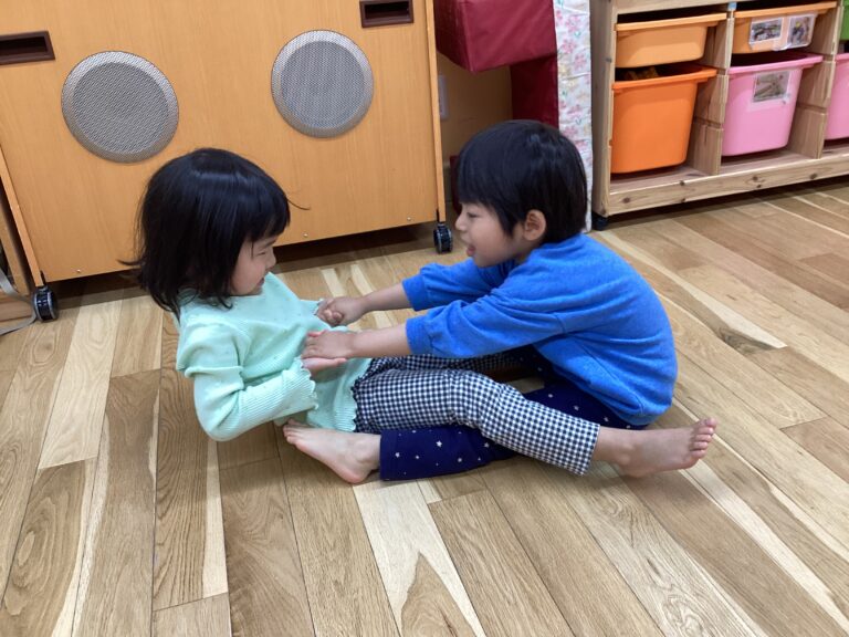 さくらさくらんぼリズムに挑戦（３歳児）