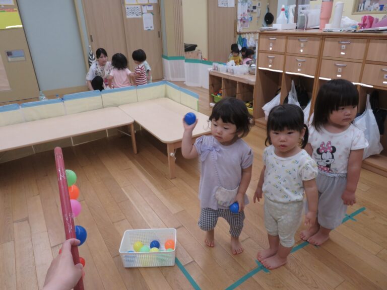 ボールで遊ぼう！（１歳児）